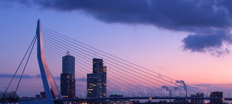 Rotterdam houdt 23 miljoen over